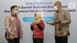 PT Zurich General Takaful Indonesia (Zurich Syariah) bekerja sama dengan PT Asuransi Adira Dinamika Tbk (Adira Insurance) optimis bisa mencapai posisi utama sebagai penyedia jasa asuransi syariah di Indonesia dengan mengembangkan produk halal dan pasar ritel. (Liputan6.com)