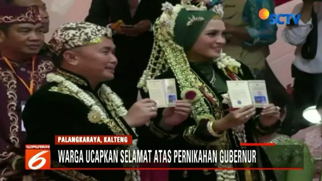 Saat prosesi ijab kabul, Wakil Presiden Jusuf Kalla dan Ketua MPR Zulkifli Hasan bertindak sebagai saksi dari kedua mempelai.