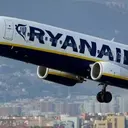 Menguak Penyebab Jendela Pesawat Ryanair Copot Saat Terbang