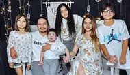 Sheila Marcia Jadi Orang Tua yang Tegas di Rumah, Suami Tak Tegaan