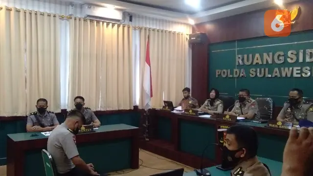 Sidang pelanggaran kode etik anggota Brimob Polda Sulsel (Liputan6.com/Eka Hakim)