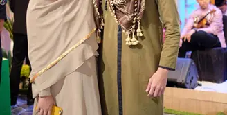 Pemeran Teuku Wisnu namanya mulai dikenal sejak bermain dalam sinetron, Cinta Fitri sebagai Farel. Kini, lelaki yang dibesarkan oleh dunia hiburan itu merintis bisnis dan berdakwah. (Instagram)