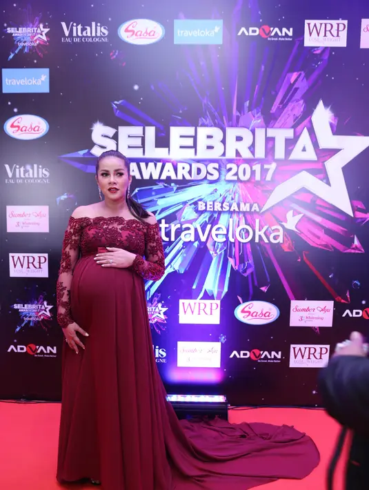 "Kalau untuk tanggal, kenapa tanggal 3 ya ini hari hari Jumat, Insya Allah hari terbaik umat Muslim," kata Aufar menambahkan. (Adrian Putra/Bintang.com)