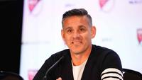 Dalam pengumuman resminya, PSSI menegaskan bahwa John Herdman dipilih melalui proses evaluasi menyeluruh. Tampak dalam foto, John Herdman, pelatih kepala Toronto FC, berbicara pada konferensi pers selama acara hari media MLS di Miami Convention Center pada 11 Januari 2024 di Miami, Florida. (Rich Storry/GETTY IMAGES NORTH AMERICA/Getty Images via AFP)