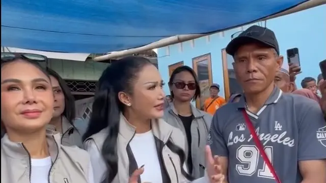 Kris Dayanti dan Yuni Shara Kunjungi Korban Gempa NTT, Fokus Beri Dukungan untuk Anak-Anak