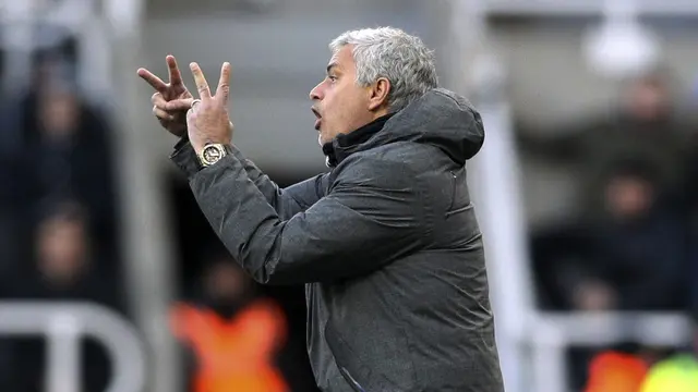 Newcastle United, Manchester United, Premier League