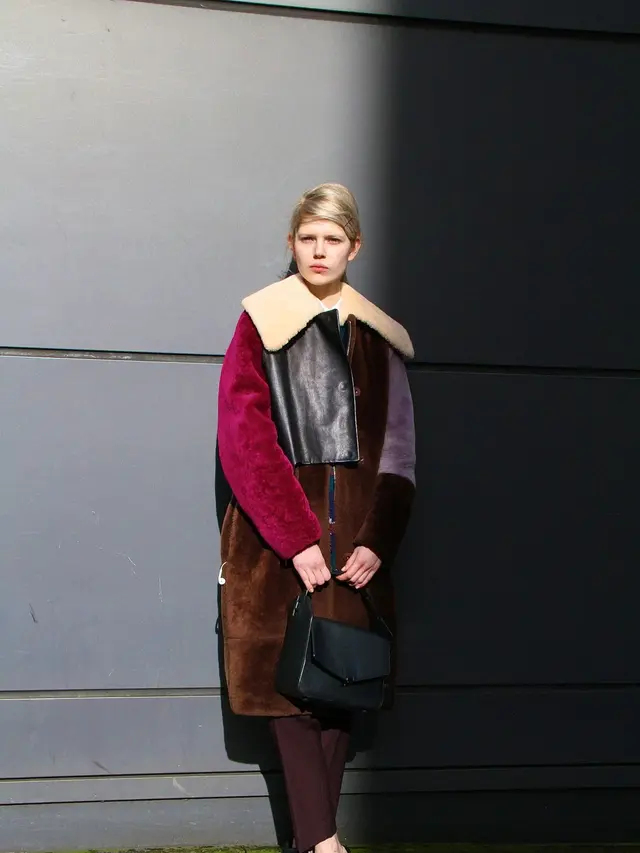 [Bintang] 5 Tips Padu-padan Fur Outerwear Biar Nggak Kelihatan Aneh