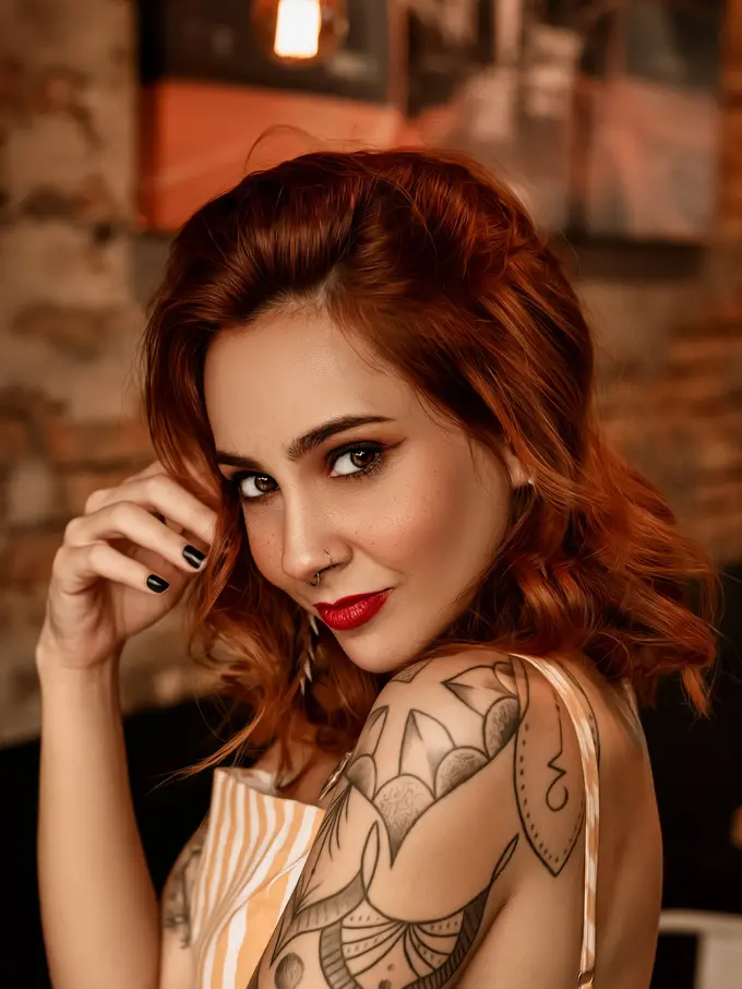 Contoh ilustrasi makeup pada warna dasar kulit cool