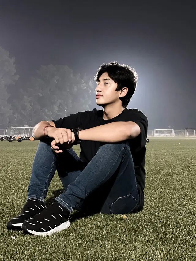 Harris Vriza.