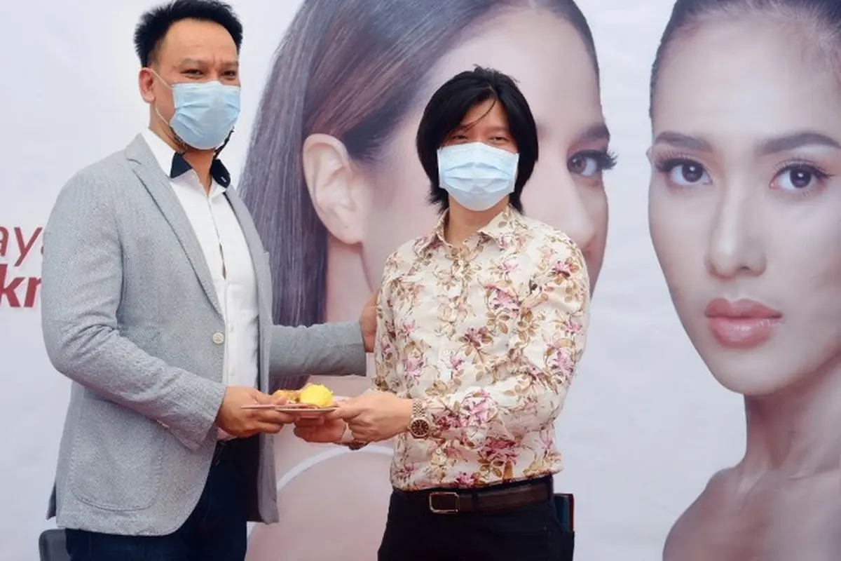 Cara Instan Mendapatkan Wajah V-Shape Tanpa Jalani Operasi