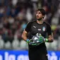 3. Mattia Perin - Kiper Italia yang sempat jadi pemain andalan Genoa. Kepindahannya ke Juventus membuatnya jarang diberi kesempatan bermain. Kiper lincah tersebut kalah bersaing dengan Wojciech Szczesny di mistar gawang. (AFP/Miguel Medina)