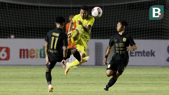 FOTO: 6 Gol Tercipta, Barito Putera Paksa PSIS Bermain Imbang 3-3 di Piala Menpora 2021 - Amirudddin Bagas Kaffa