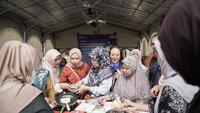 Sandiaga Uno Beri Pelatihan Pengolahan dan Pemasaran Produk Makanan dengan AI untuk Ibu-Ibu