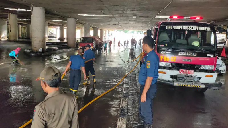 Banjir di Underpass Kemayoran surut.