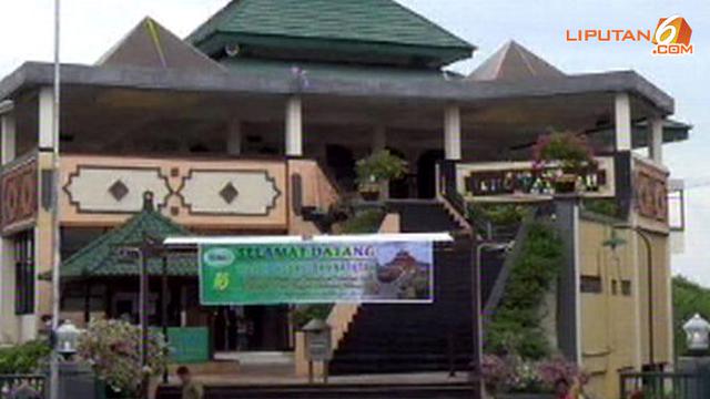 Video Wisata Rohani 5 Tempat Ibadah Yang Berdampingan Di Bali News Liputan6 Com