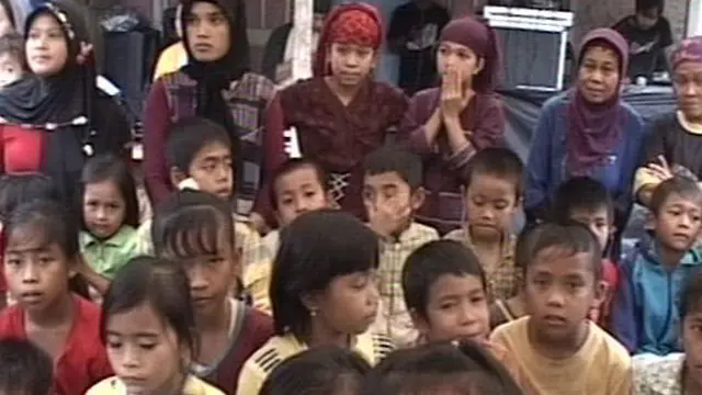Mengisi Liburan dengan Offroad dan Bakti Sosial
