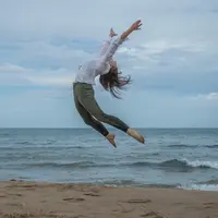 Ilustrasi Mimpi Terjatuh Credit: pexels.com/Chermiti