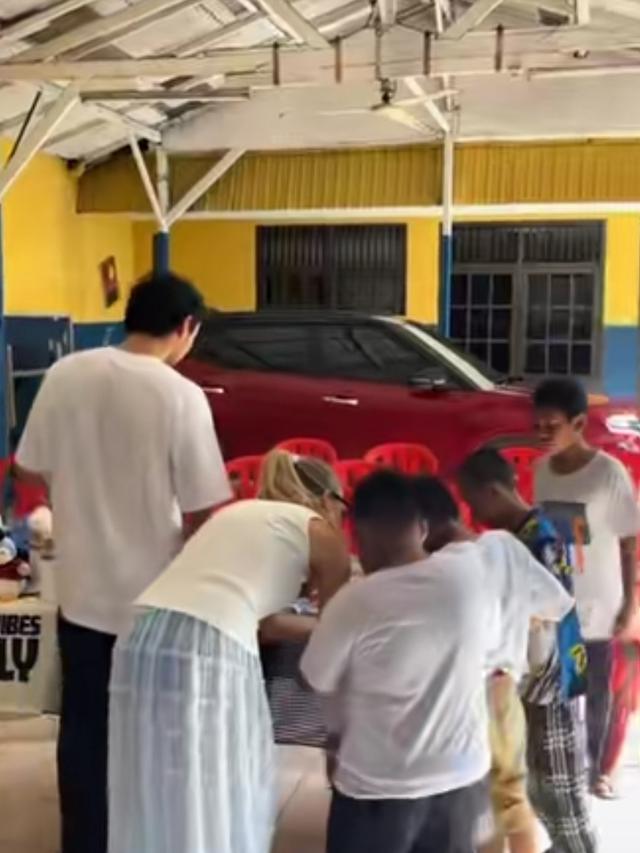 Nathan Tjoe-A-On dan Fefe Slinkert