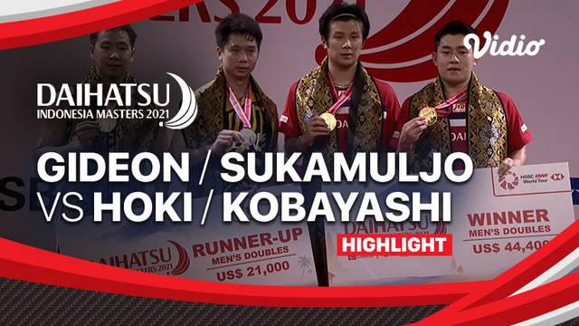 Berita video highlights pertandingan final ganda putra Indonesia Masters 2021, di mana Kevin Sanjaya / Marcus Gideon kalah dari wakil Jepang, Minggu (21/11/2021) siang hari WIB.