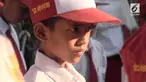Dengan dijemput gurunya, Ardiansyah kembali masuk sekolah, ini merupakan hari pertama kembali Ardiansyah duduk dibangku sekolah, serta merasakan mengenyam pendidikan.
