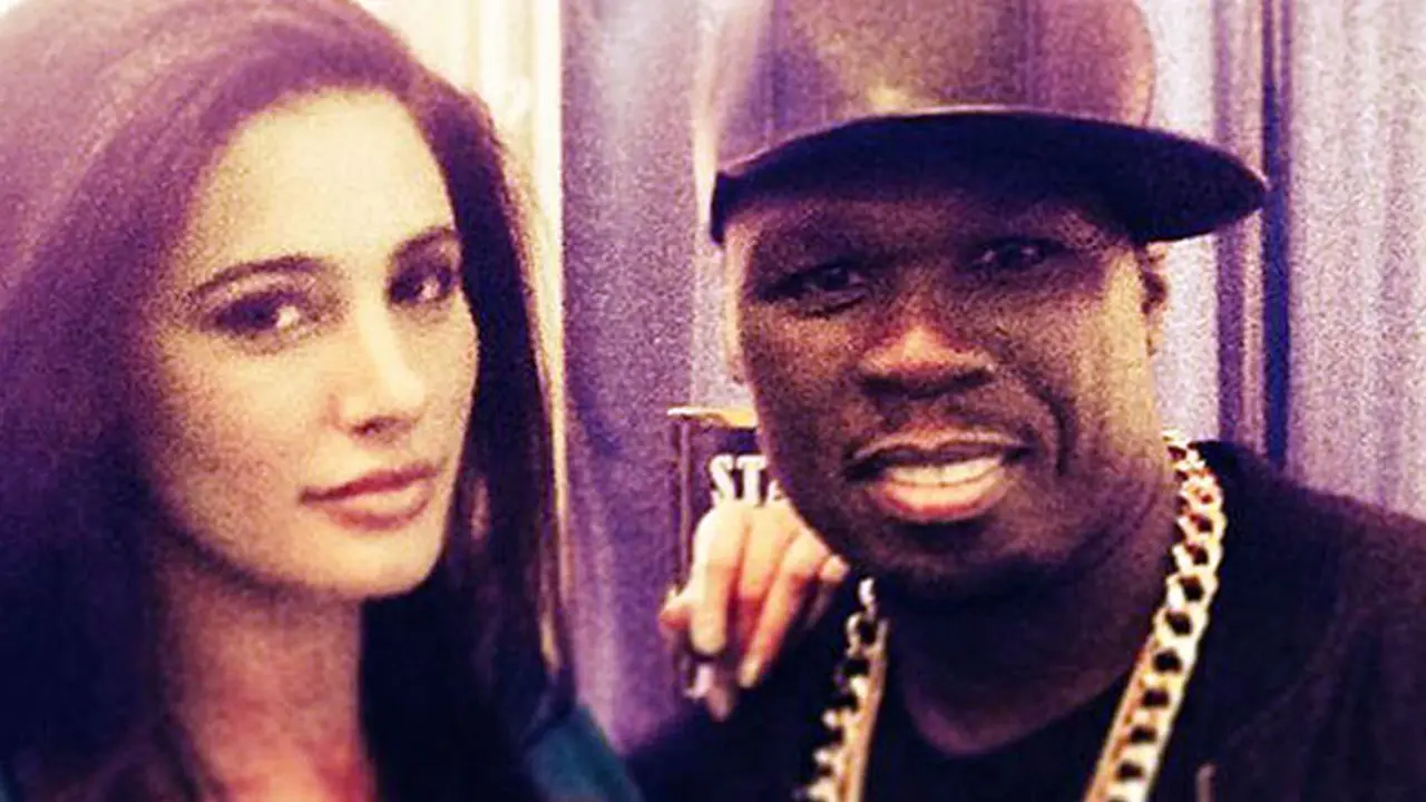Main Film Hollywood, Nargis Fakhri Berpose Bareng 50 Cent