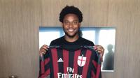 Luiz Adriano (ACMILAN.COM)