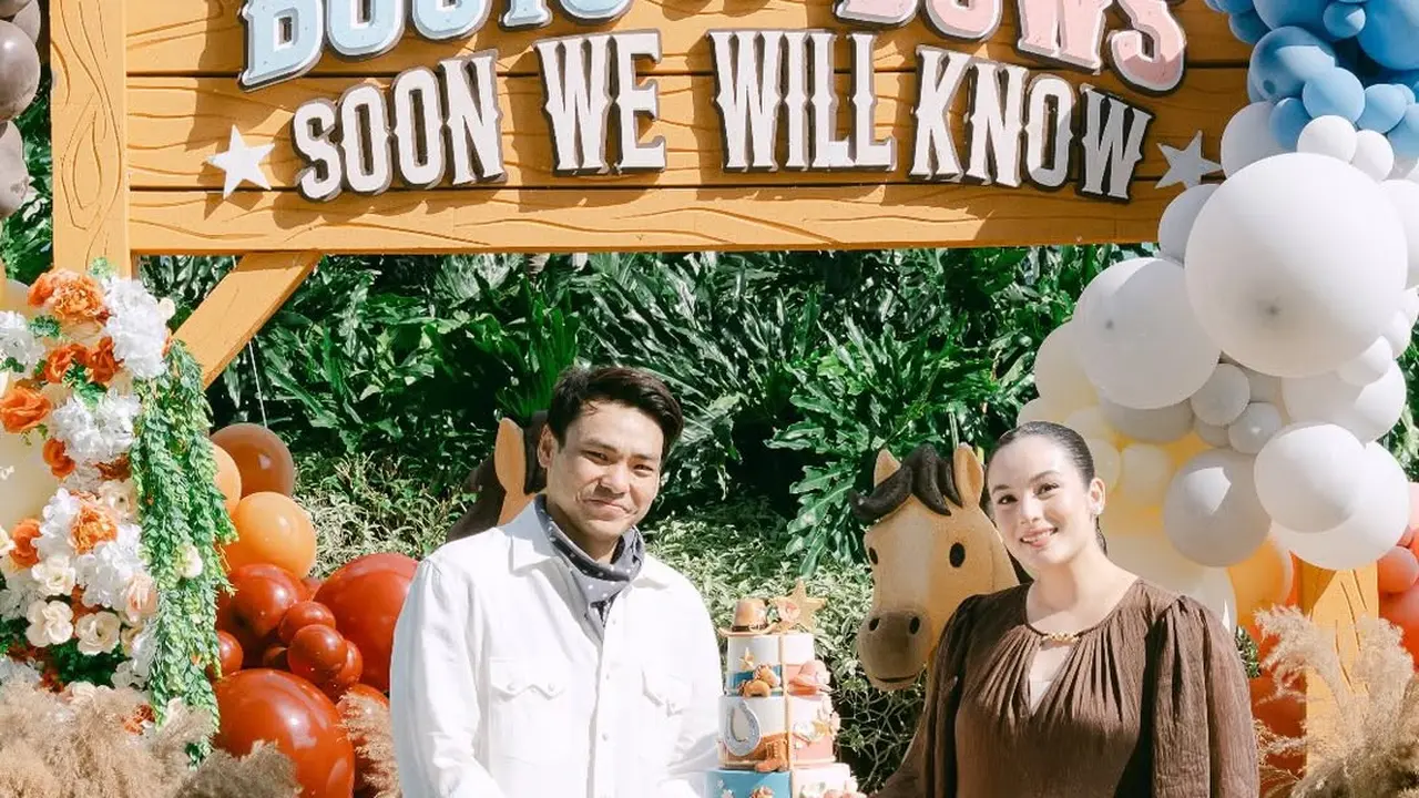 Bakal Punya Anak Perempuan, Chelsea Islan Tampil Cantik Effortless dan Glowing Maksimal di Momen Gender Reveal