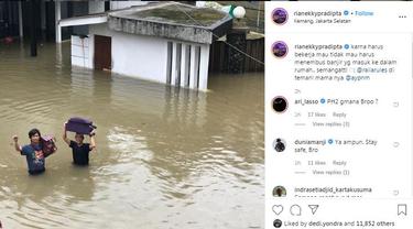 Rian D'Masiv terendam banjir. (Foto: Dok. Instagram @rianekkypradipta)