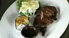 Anda tentu telah mengenal steak, makanan lezat yang terbuat dari daging sapi. Tetapi steak yang satu ini berbeda dari steak pada umumnya. Steak kesehatan selain lezat dan empuk, juga tidak membuat tubuh menjadi gemuk. 