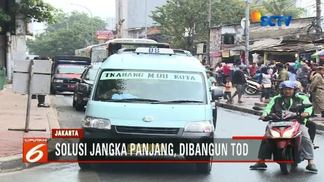 Sky bridge, atau jembatan layang dikatakan menjadi penataan jangka menengah untuk atasi kesemrawutan di kawasan Tanah Abang.