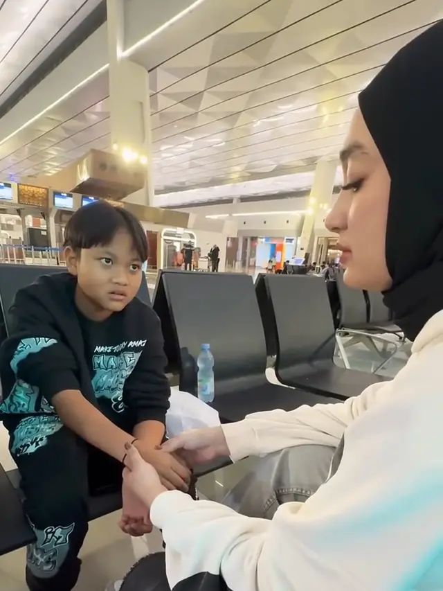 Santyka dan Anak Sule