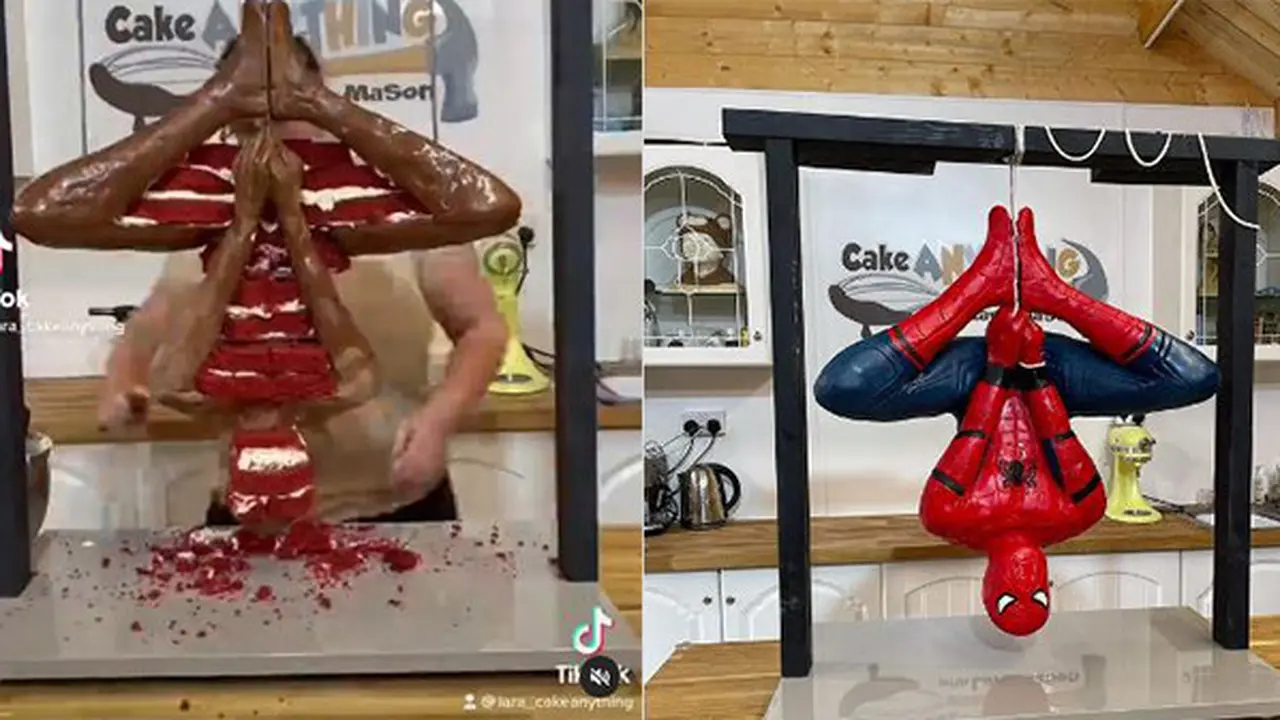Kreasi Kue membentuk Spiderman