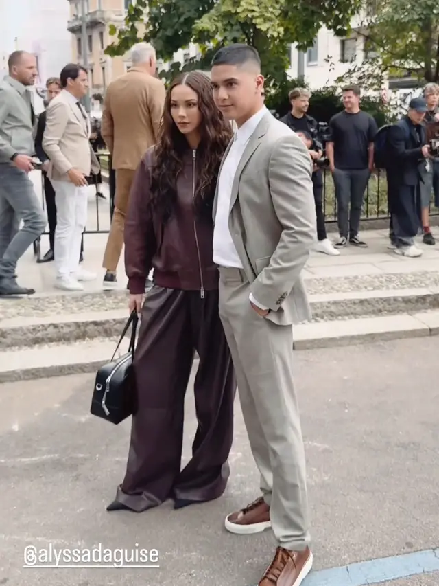 Alyssa Daguise dan Al Ghazali Bergaya Office Look saat Hadir di Milan Fashion Week. [@alyssadaguise]