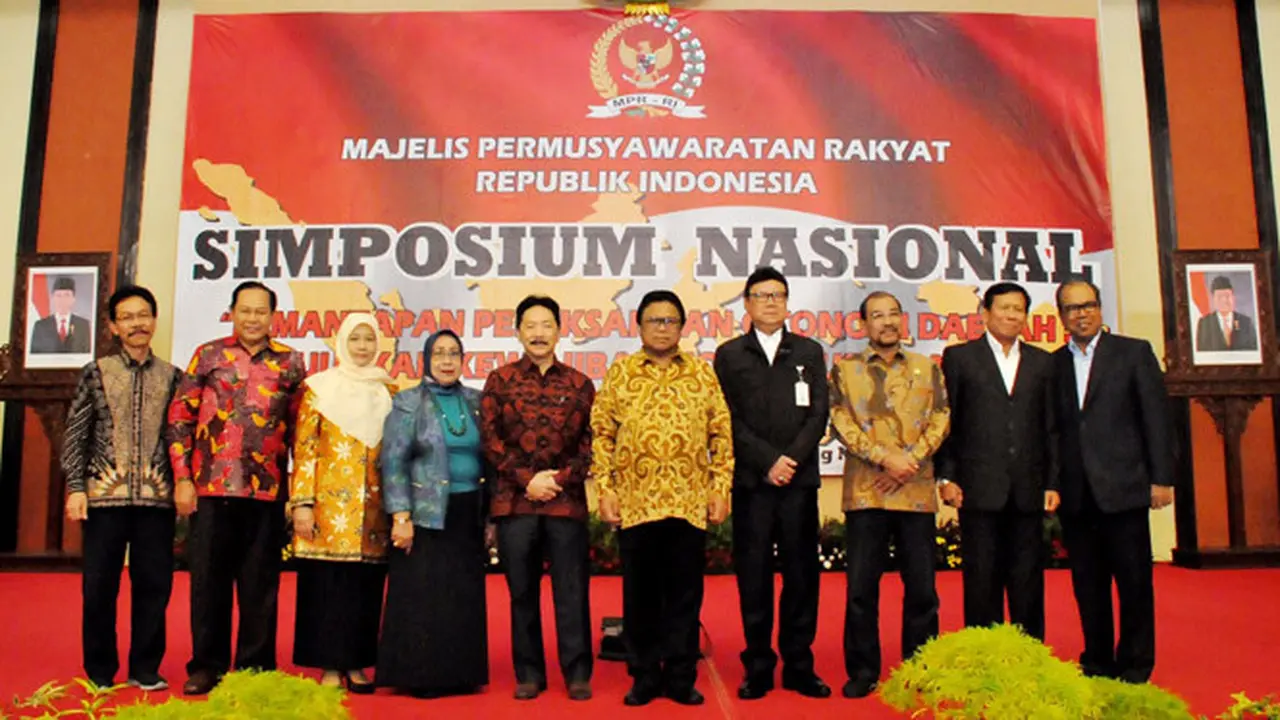 Pimpinan MPR RI Oesman Sapta Buka Simposium Nasional MPR