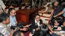Menteri Luar Negri, Retno L.P. Marsudi memberikan keterangan pers sebelum mengikuti rapat kerja dengan Komisi I DPR RI di Senayan, Jakarta, Kamis (26/1). (Liputan6.com/JohanTallo)
