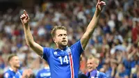 Bek tim nasional Islandia, Kari Arnason. (AFP/Bertrand Langlois)