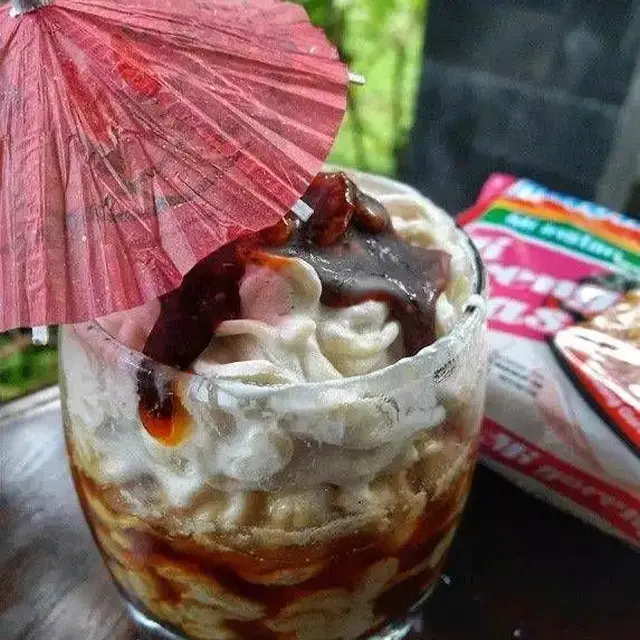 6 Potret Minuman Pakai Bahan Tak Biasa Ini Nyeleneh, Bikin Enggak Jadi Haus