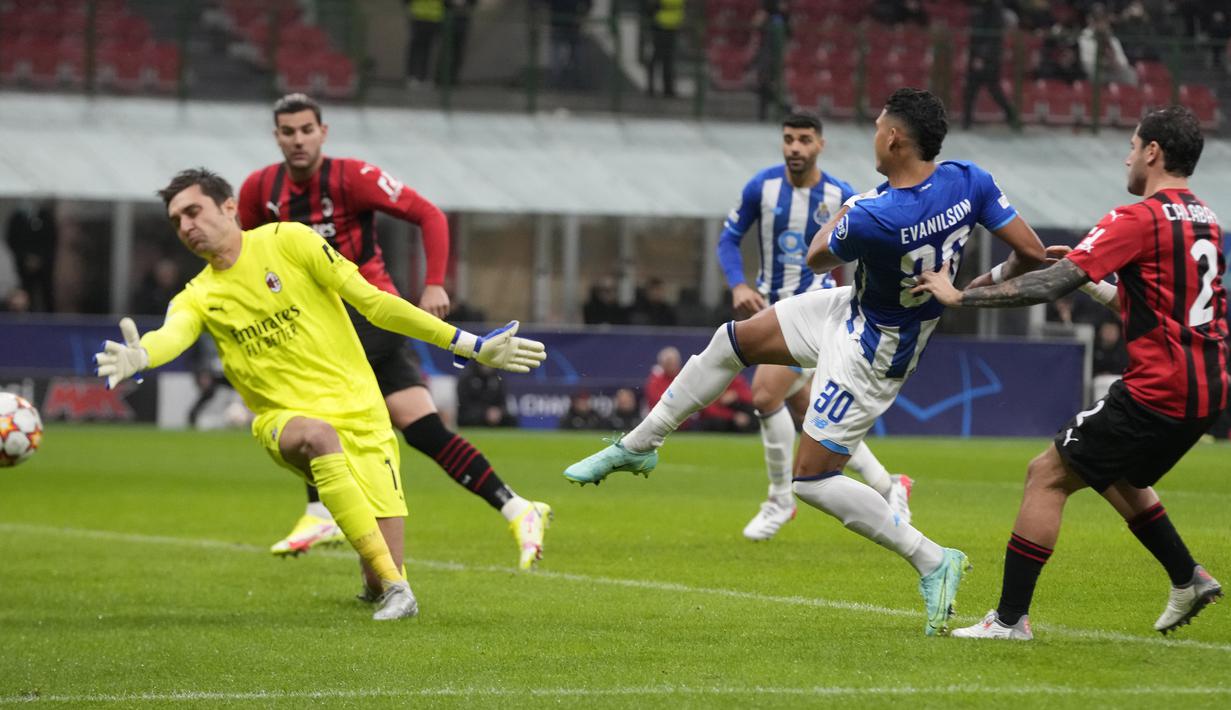 AC Milan sebenarnya tampil dominan dengan penguasaan bola mencapai 52,3 persen berbanding 47,7 persen milik Porto. Meski demikian, serangan FC Porto lebih membahayakan. (AP/Luca Bruno)
