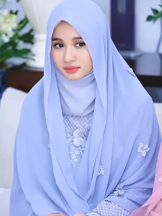 “Dan ini adalah perjalanan hidup saya yang Allah atur. Proses demi proses selalu saya syukuri dan nikmati. Terima kasih ya Allah," tulis Laudya Chynthia Bella di bagian akhir caption fotonya tersebut. (Instagram/Laudyacynthiabella)