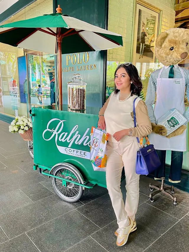 Pilihan Model Kalung Bella Saphira, Tampak Mewah dan Elegan