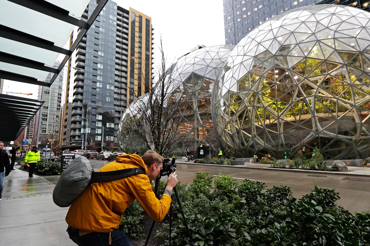 Sibuk Kembangkan AI, Amazon Kembali PHK Karyawan