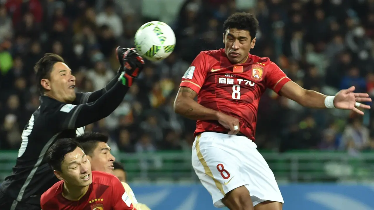 Kabar Transfer: Arsenal Bidik Martial, Barcelona Dekati Paulinho