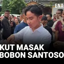 Sambil Hujan-hujanan, Gibran Ikut Masak di Acara Bobon Santoso
