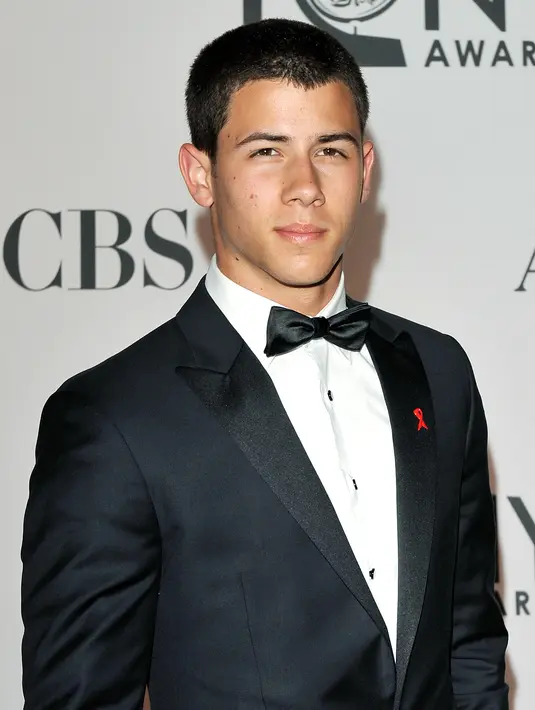 “Aku tidak akan bicara tentang itu,” jawab Nick singkat ketika melakukan wawancara radio dengan 94.7 Fresh FM di belakang panggung konsernya di Maryland. (Bintang/EPA)