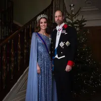 Untuk jamuan makan malam kenegaraan yang digelar di St George’s Hall, Kate Middleton benar-benar mencuri perhatian.  [@princeprincessofwales].