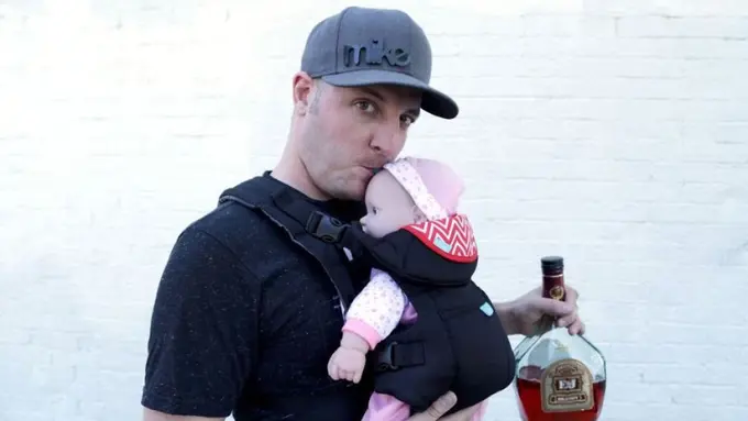 Adik Bayi Ini Bisa Menyusui