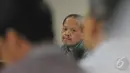 Ekspresi Sutan Bhatoegana  saat menjalani sidang lanjutan di Pengadilan Tipikor, Jakarta, Senin (18/5/2015). Sebanyak 12 orang saksi dihadirkan dalam sidang tersebut. (Liputan6.com/Herman Zakharia)