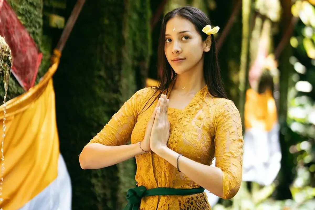 Anya Geraldine