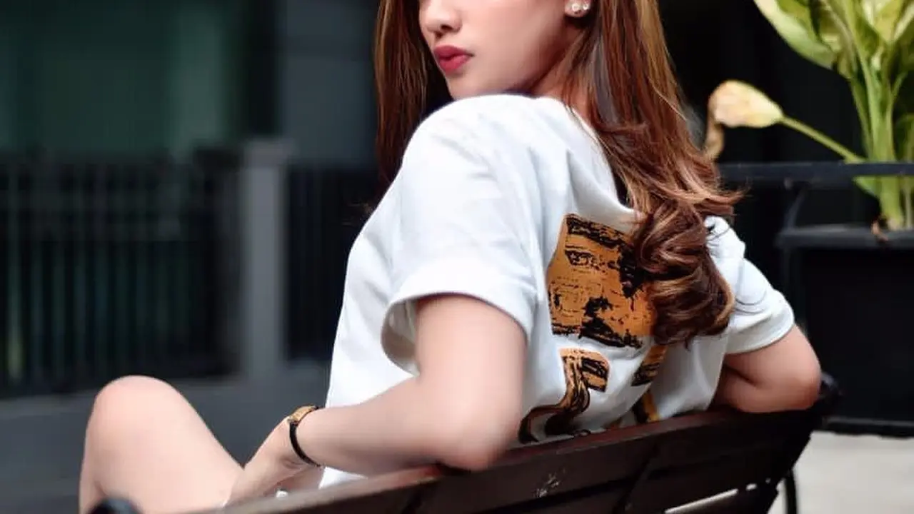 Chintya Ramlan (https://www.instagram.com/p/CIcjd8KHN3N/)