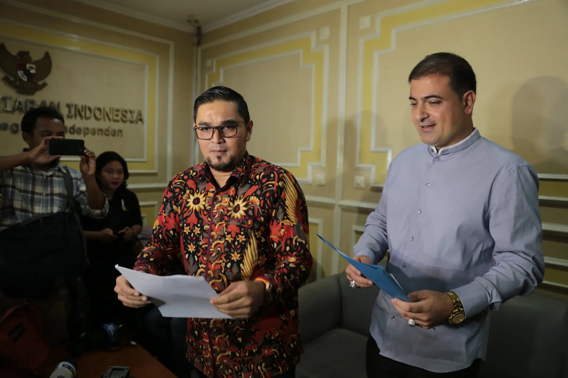 Sam Aliano Ketua Pengusaha Muda laporkan Nikita Mirzani ke KPI (Adrian Putra/bintang.com)